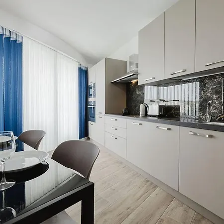 Lägenhet Seabreeze Flat 4 By Homely Malta!