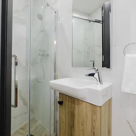 Seabreeze Flat 4 By Homely Malta! Lägenhet St. Paul's Bay