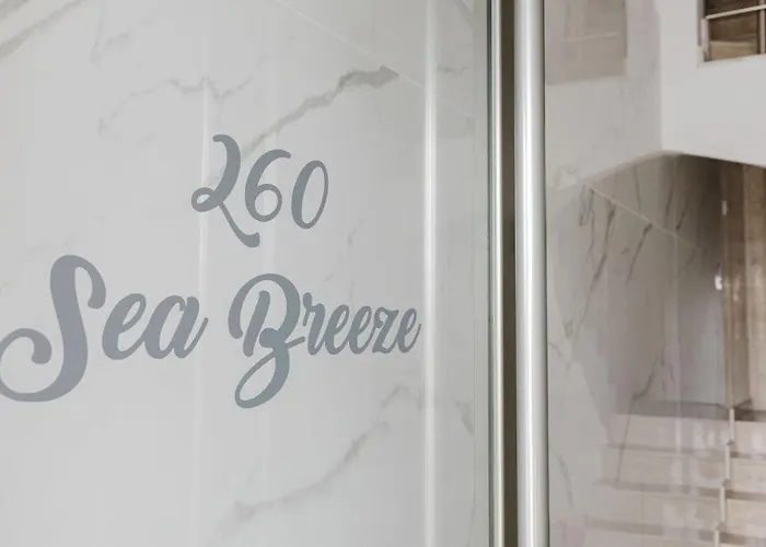 Seabreeze Flat 4 By Homely Malta! *