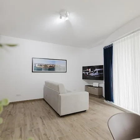 Seabreeze Flat 4 By Homely Malta! Daire St. Paul's Bay